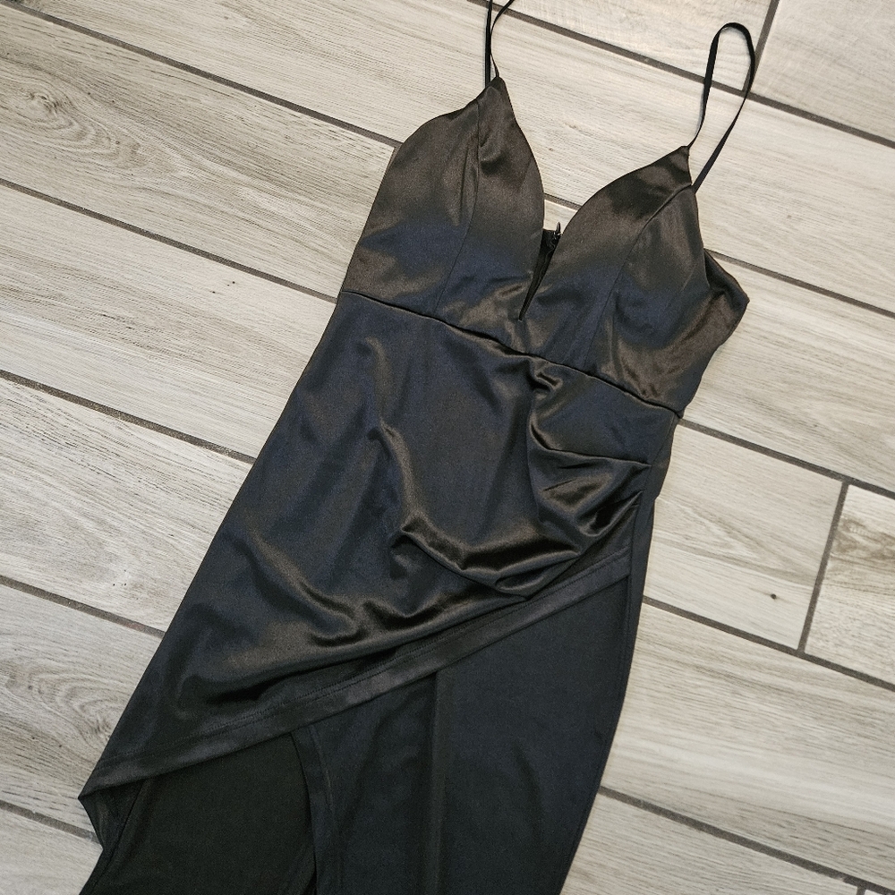 Drop dead Gorgeous Evening Dress - Picture 4 of 6